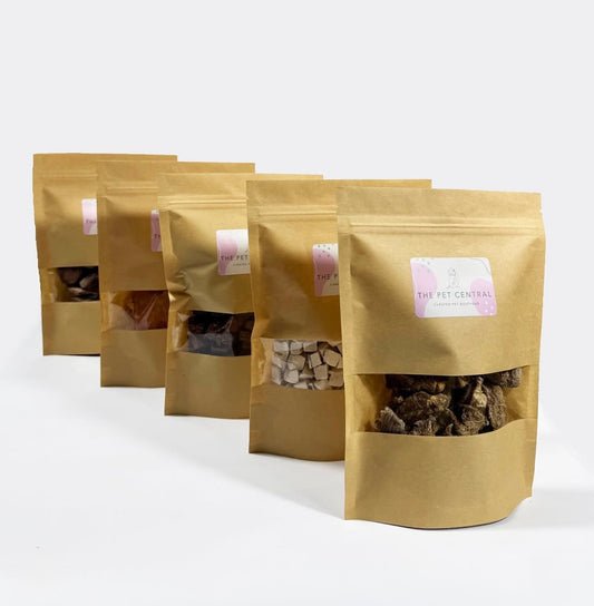 5 packs of 80g freeze dried dog and cat treats including chicken breast, kangaroo, duck gizzard, salmon belly, and venison